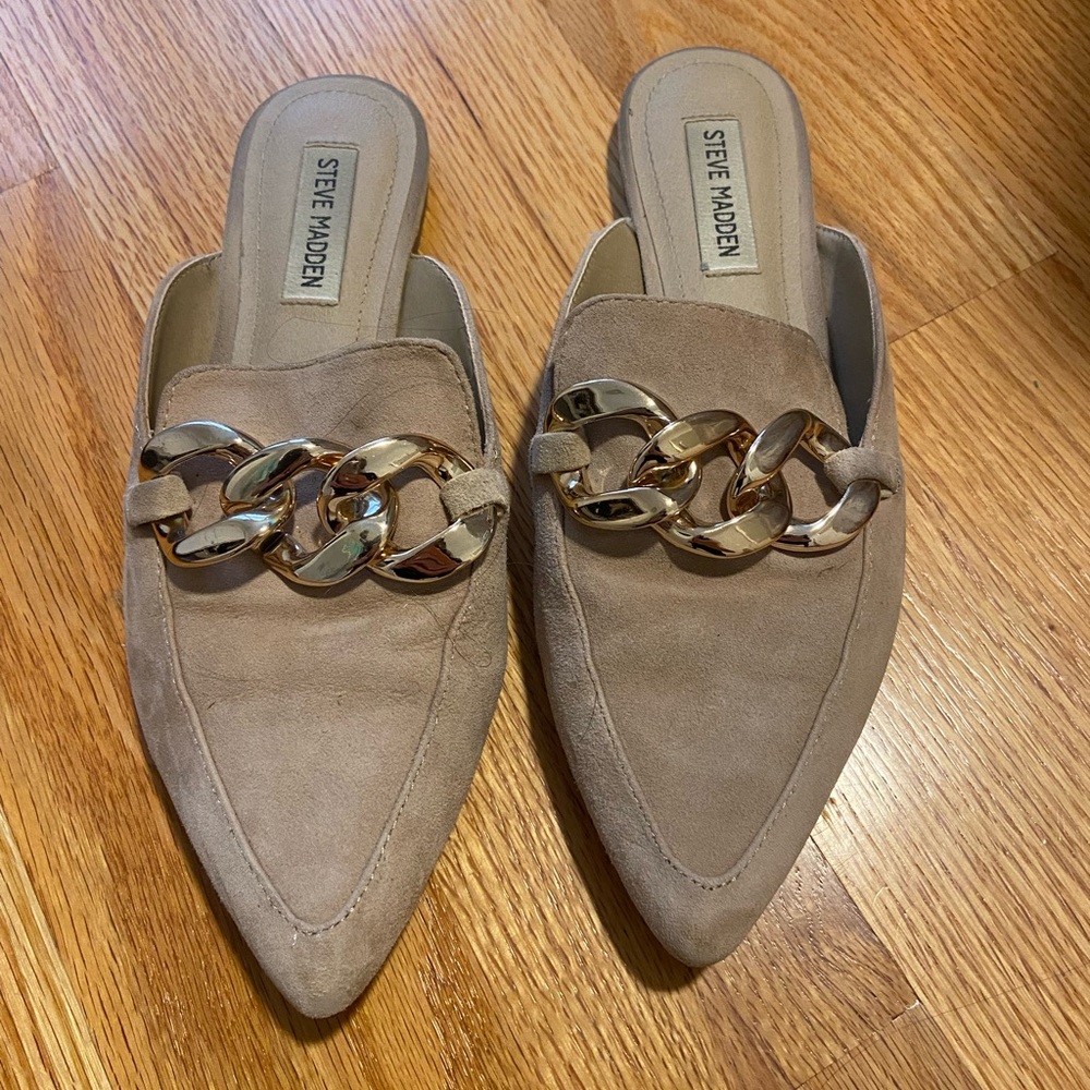 Steve Madden tan Gold Chain Mule Loafers | Size 8